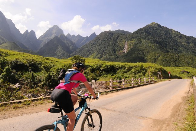 Cara Terbaik Jelajahi Laos dengan Sepeda